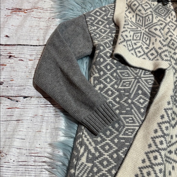 Talbots Wool Cashmere Blend Snowflake Graphic Grey White Open Front Cardigan LP - Picture 3 of 7